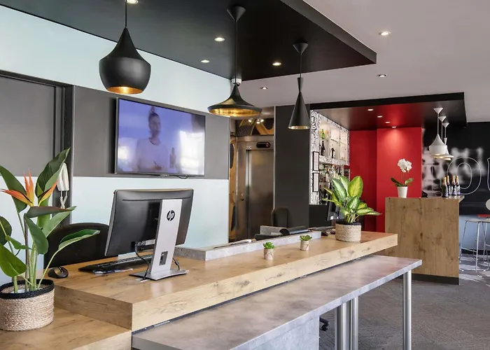 Ibis Cannes Plage La Bocca